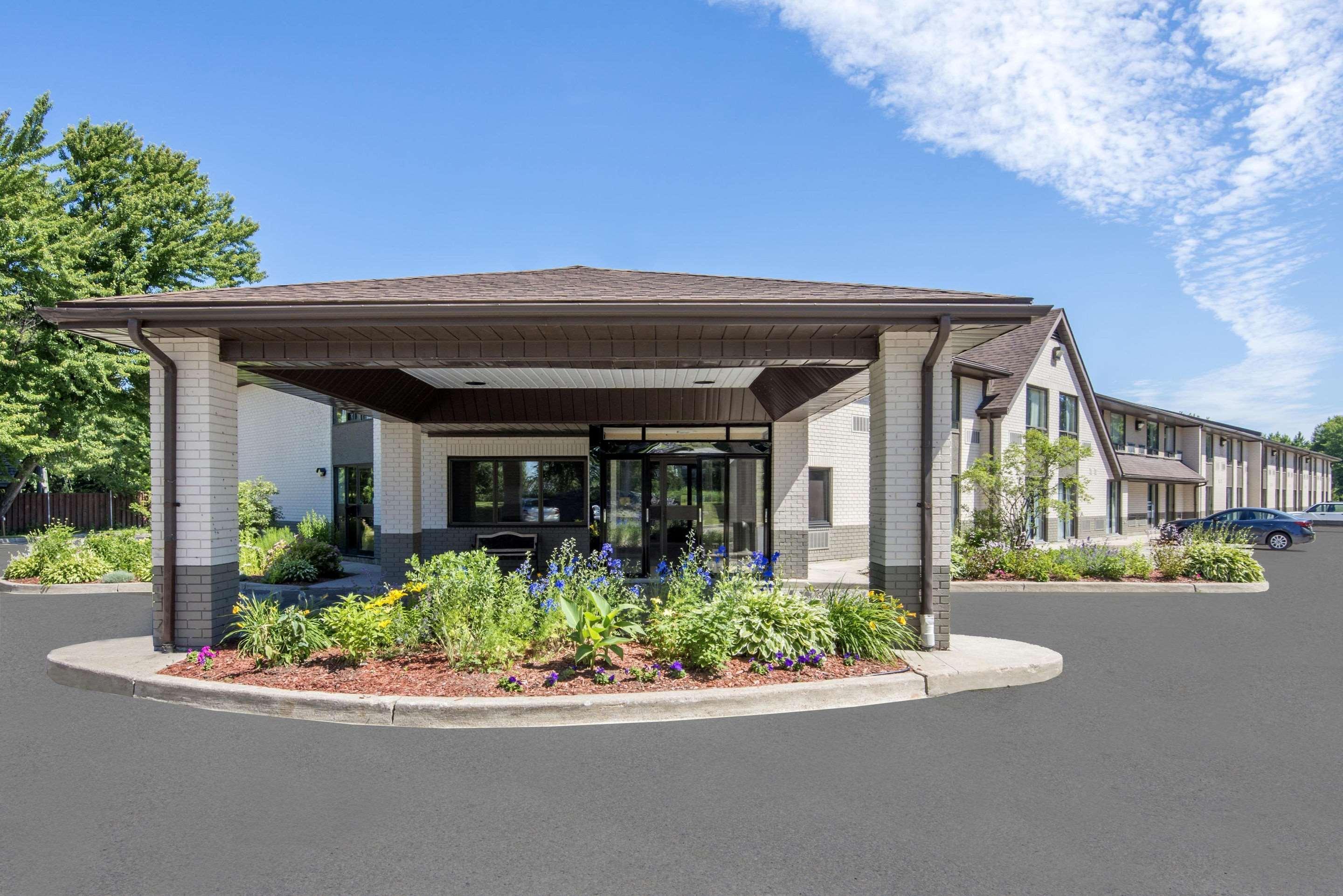 Comfort Inn Lakeshore Север Бэй Экстерьер фото